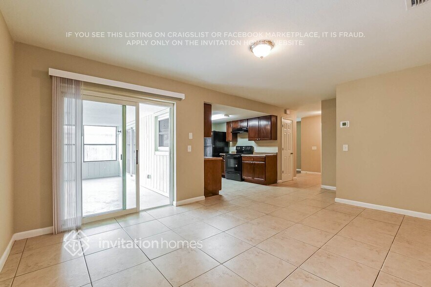 Building Photo - 7314 Tree Ln