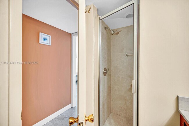 Building Photo - 11 Island Ave