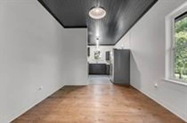 Building Photo - 15818 TX-21