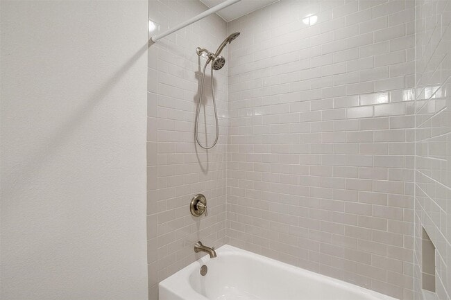 Building Photo - 603 Bondstone Dr