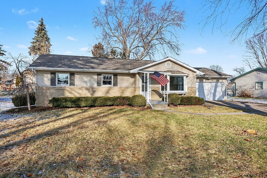 Building Photo - 6316 Belmont Pl