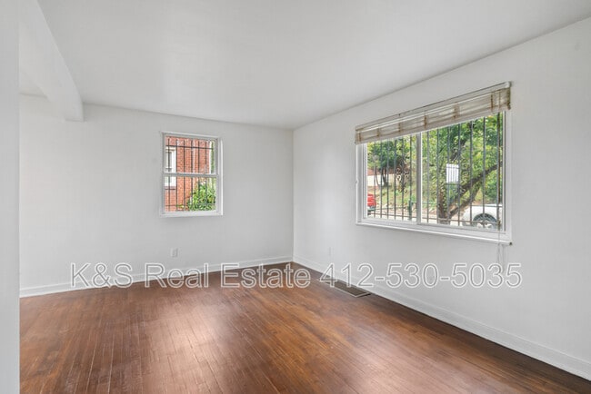 Building Photo - 5034 Ampere St