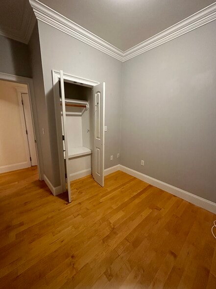 Building Photo - 152 H St