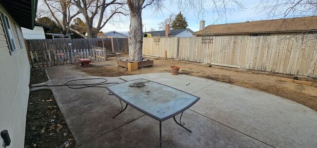 Building Photo - 3 Bedroom 2 Bath 2 Car Garage home in the ...