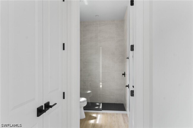 Building Photo - 837 91st Ave N