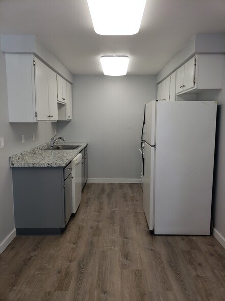 Primary Photo - 2213 Hawthorne St