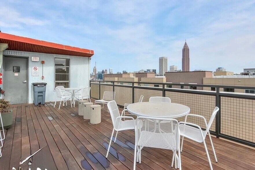 Building Photo - 426 Marietta St NW