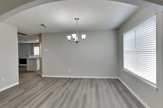 Building Photo - 16322 Jast Dr