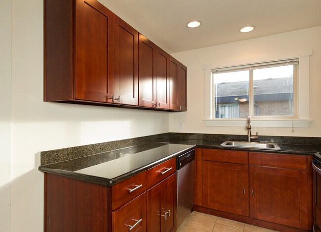 Building Photo - Lawton Park Apartments