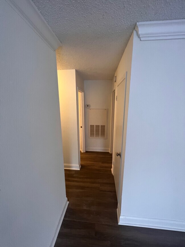 Building Photo - 5436 E Michigan St