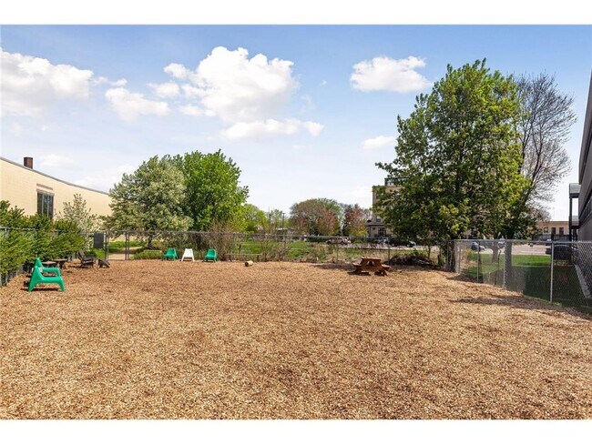 Building Photo - 730 Stinson Blvd NE