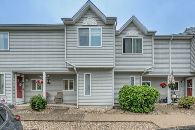 Primary Photo - 155 Redstone Hl Rd