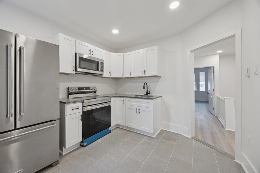 Building Photo - 3247 N Marston St