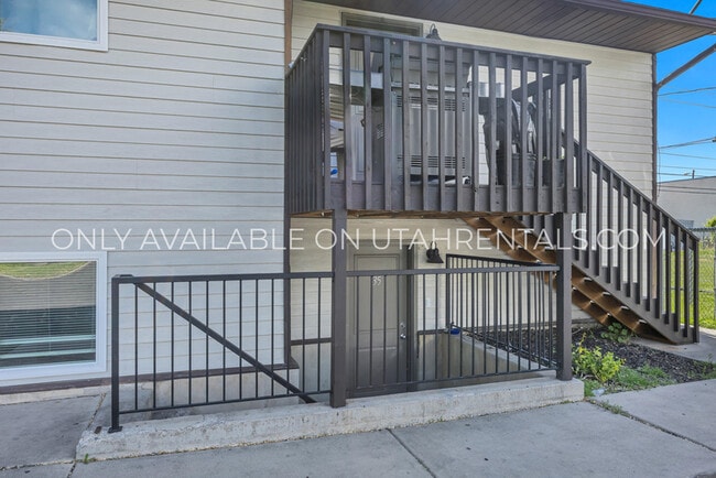 Building Photo - 1537 S 450 E