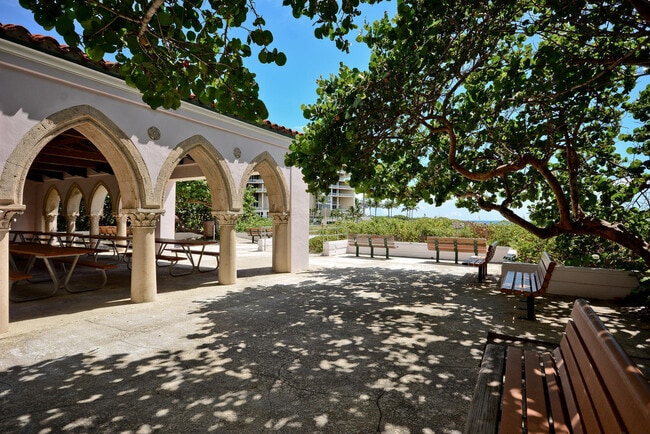 Building Photo - 1111 S Ocean Blvd