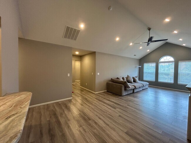 Building Photo - 4035 Cornerstone Dr