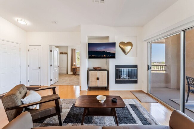 Building Photo - 904 Duckhorn Ct
