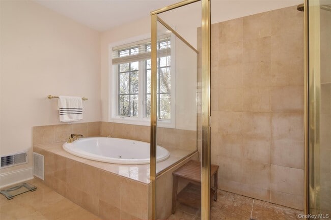 Building Photo - 9 Stony Gate Oval