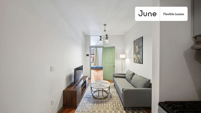 Building Photo - 2036 Second Avenue