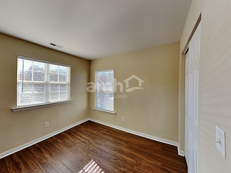 Building Photo - 117 Steam Engine Way