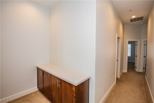 Building Photo - 10557 Ridge Glow Ave