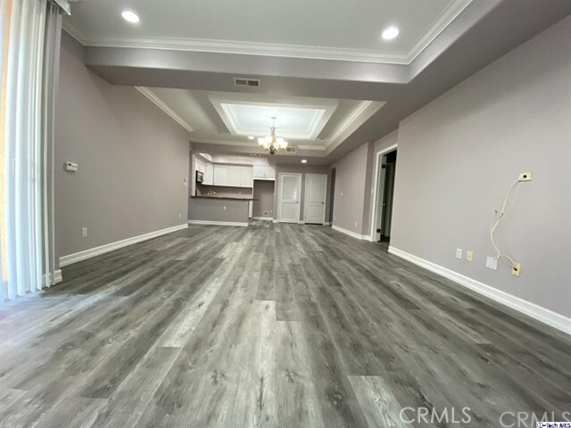 Building Photo - 414 E Valencia Ave