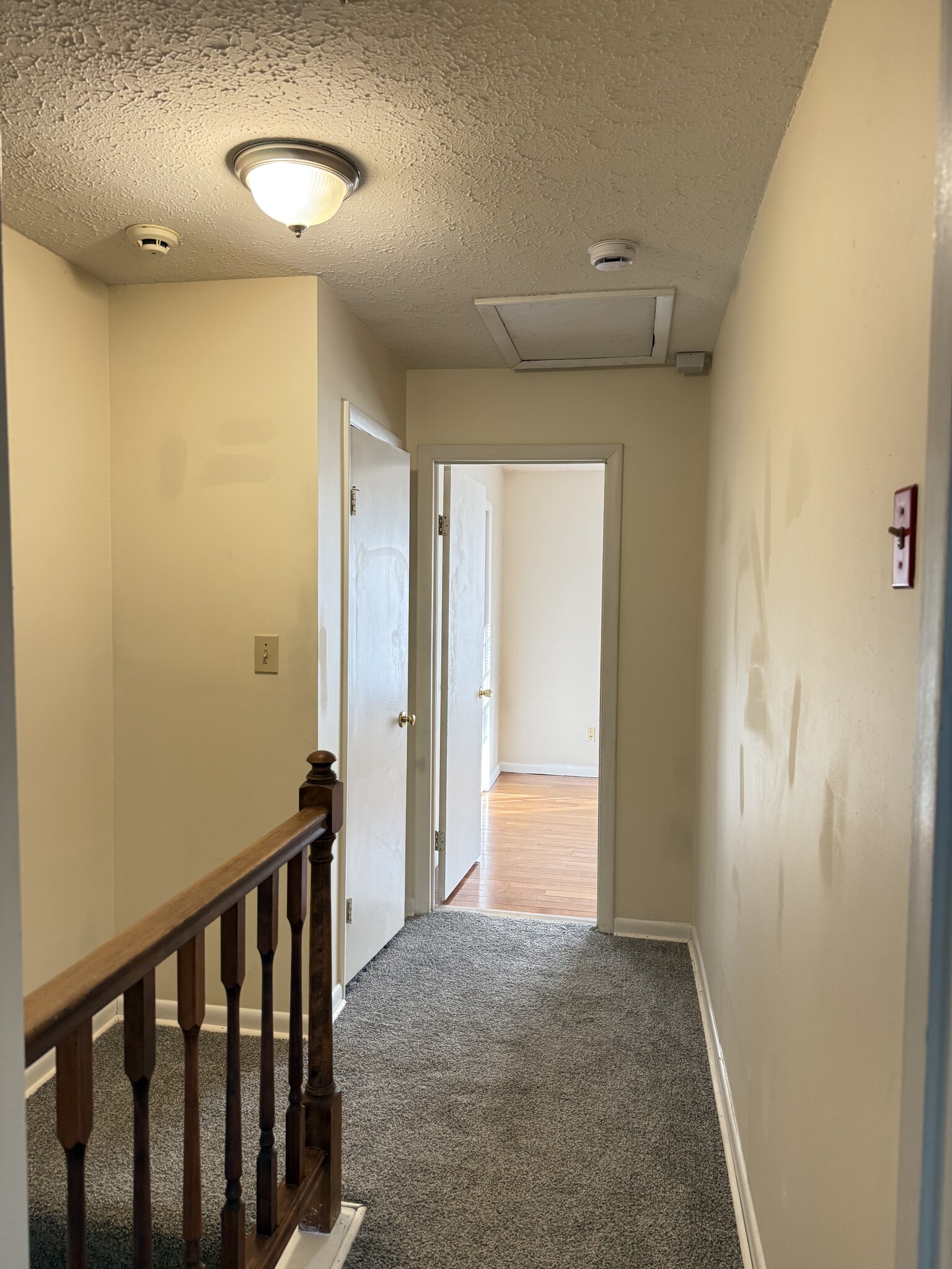 Hallway - 63 Riverchase Dr