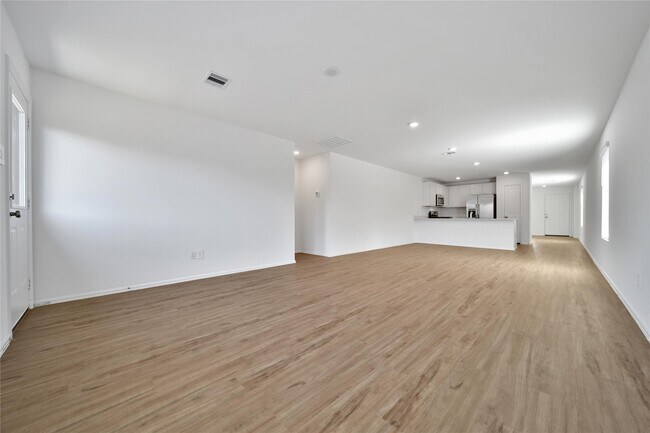 Building Photo - 17715 Grv Hl Dr