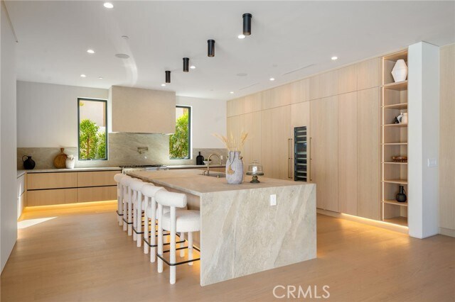 Building Photo - 16728 Morrison St