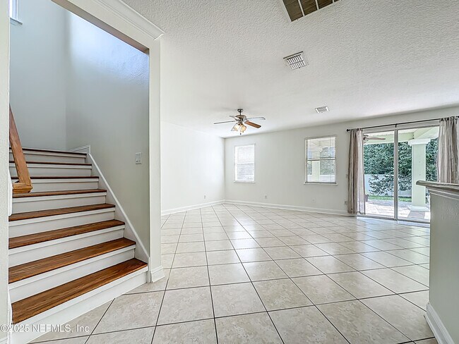 Building Photo - 346 Hefferon Dr