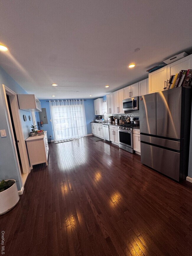 Building Photo - 45 Kildare Rd