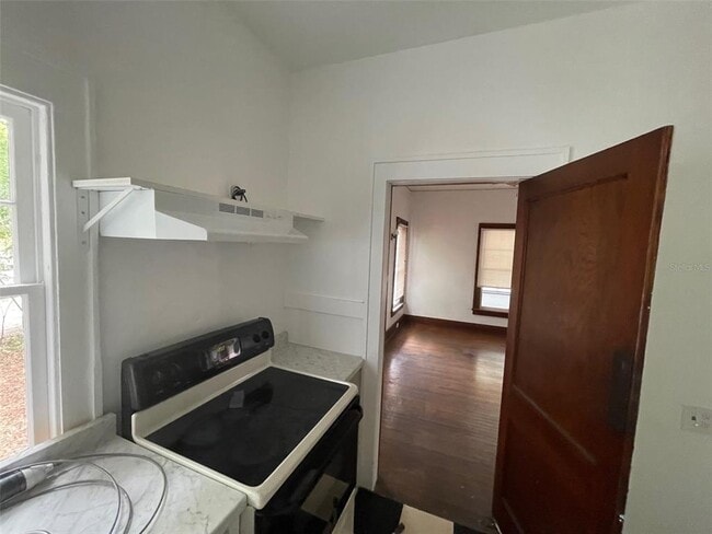 Building Photo - 2635 W University Ave