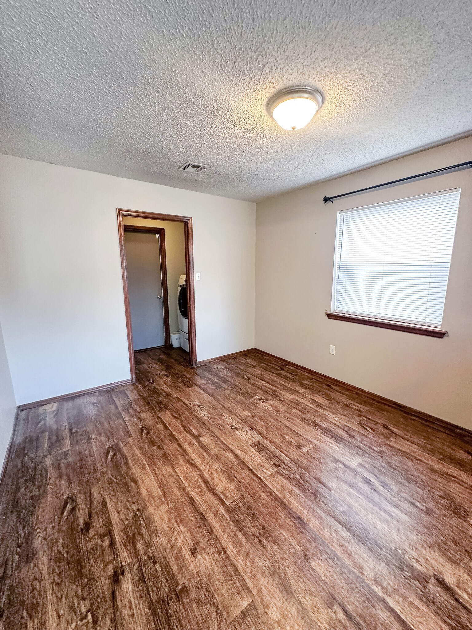 Building Photo - 4714 SE 47th St