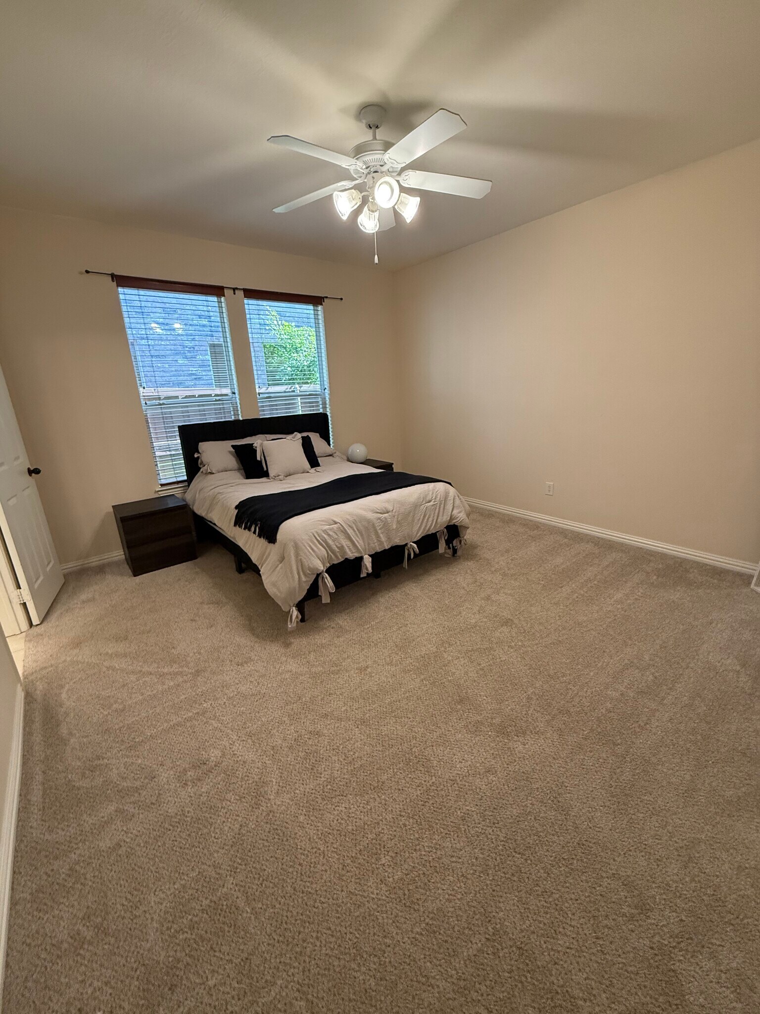 Primary bedroom - 6406 Shakespeare Pl