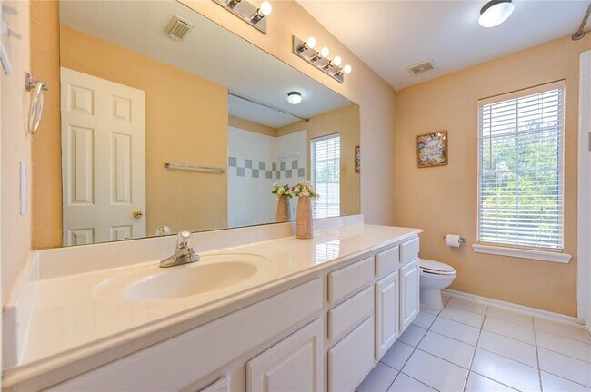 Building Photo - 6114 Breezy Hollow Ln