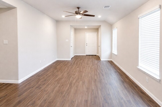 Building Photo - 5127 Shelby Katherine Dr