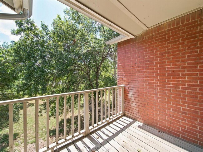 Building Photo - 9507 Kempler Dr
