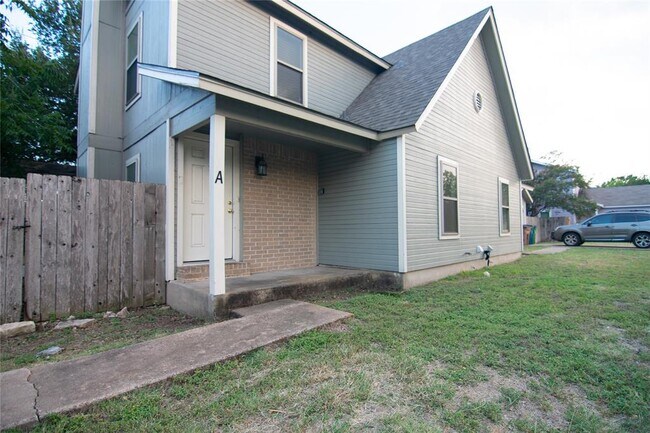 Building Photo - 8807 Springmail Cir