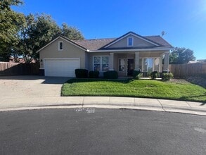 Building Photo - BEAUTIFUL HOME IN WEST ROSEVILLE!!