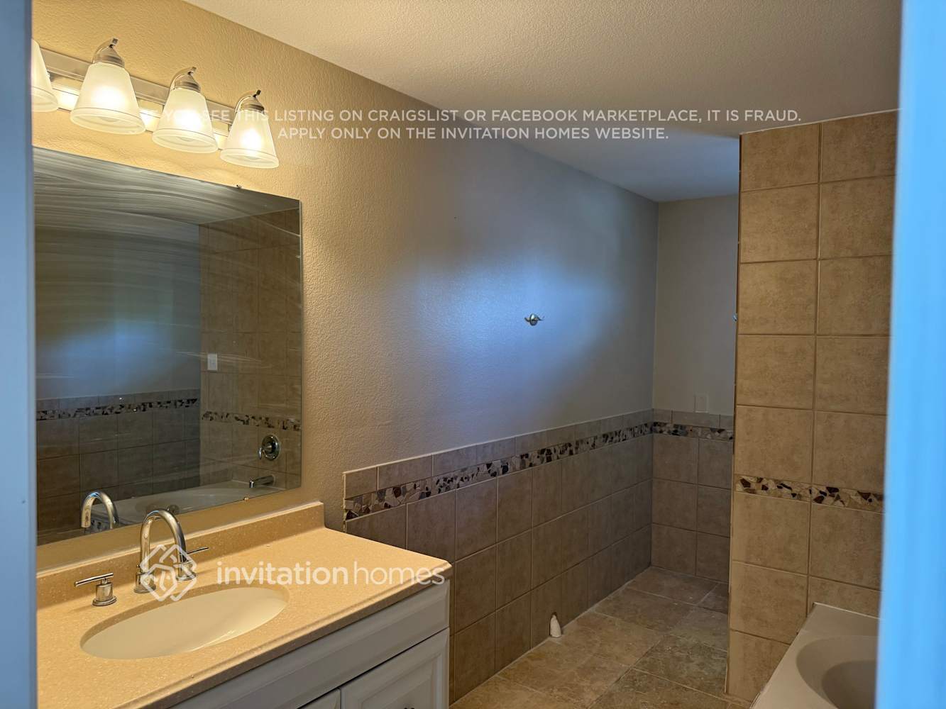 Building Photo - 8441 Shallow Creek Dr