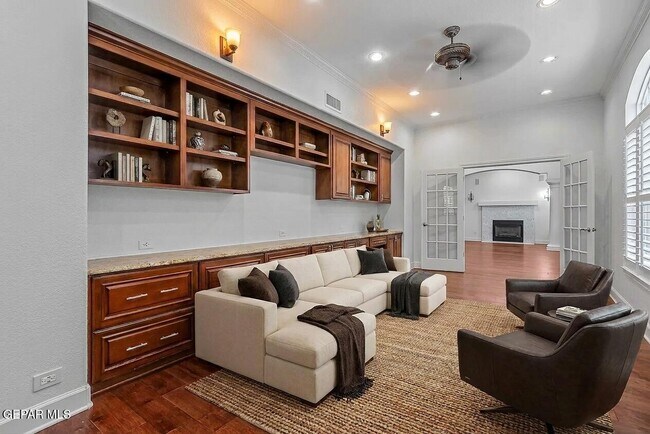 Building Photo - 6528 Calle Placido Dr