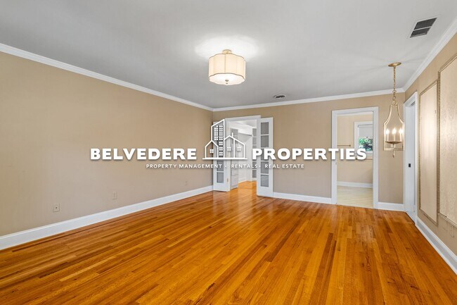 Building Photo - 4 bed in Hamilton Lakes