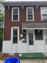 Building Photo - 2039 Kensington St