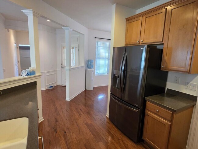 Building Photo - 2772 Cascade Falls Cir