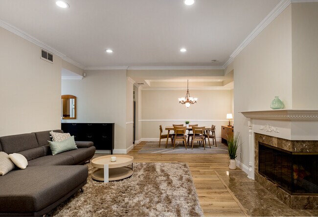 Primary Photo - 4201 Via Marisol Via