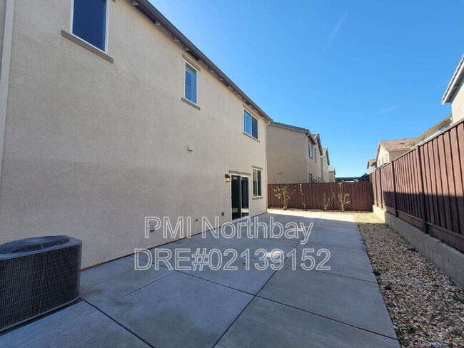 Building Photo - 1476 Descanso Ln