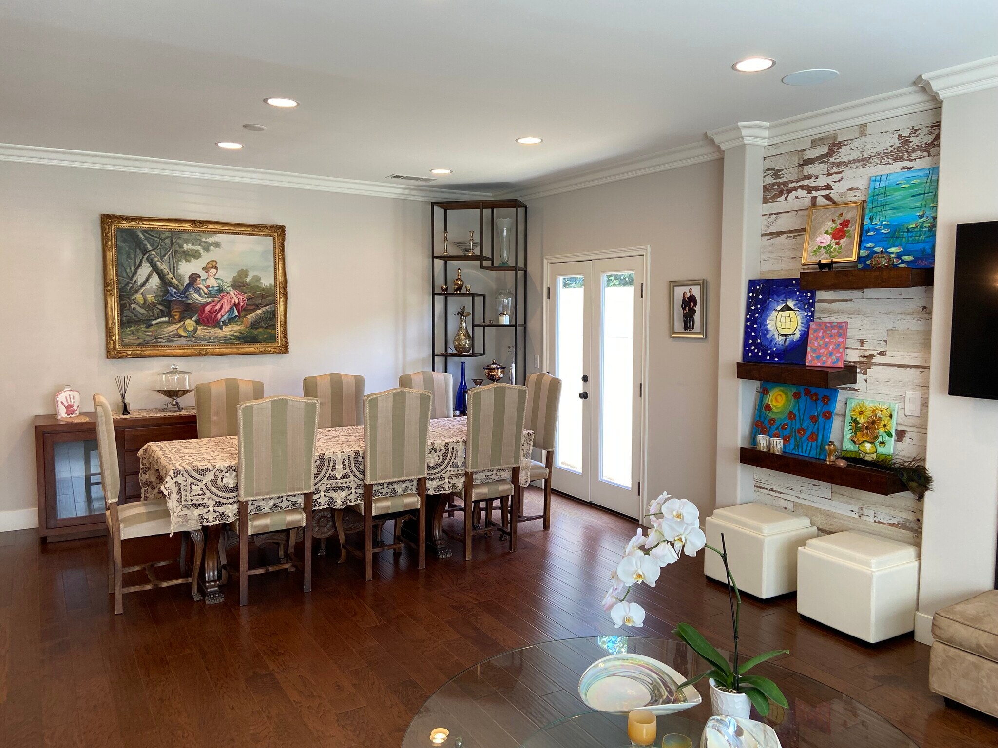 Building Photo - 4470 Stansbury Ave