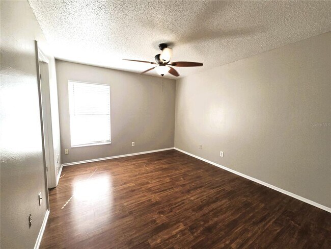 Building Photo - 2407 King Oak Ct