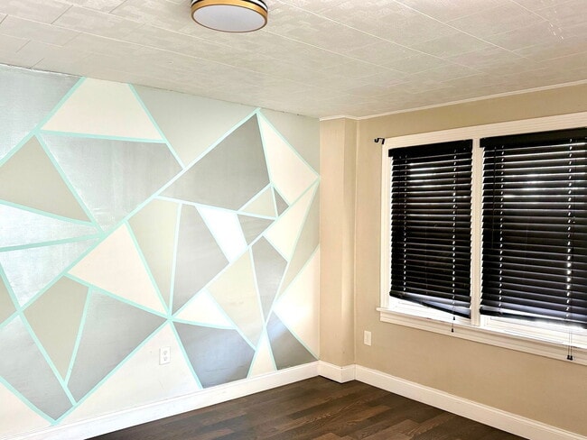 Building Photo - 219 Mt Joy St