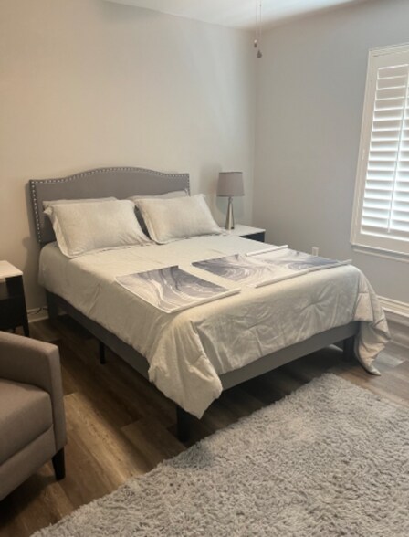 Building Photo - 8418 Lourenco Ln